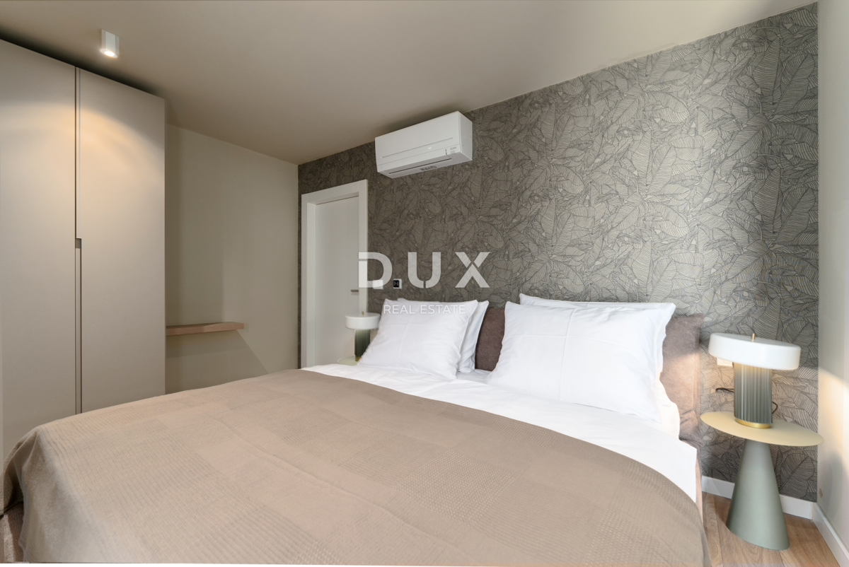 ISTRIA, PARENZO - Villa esclusiva, tre unità abitative, lusso in riva al mare