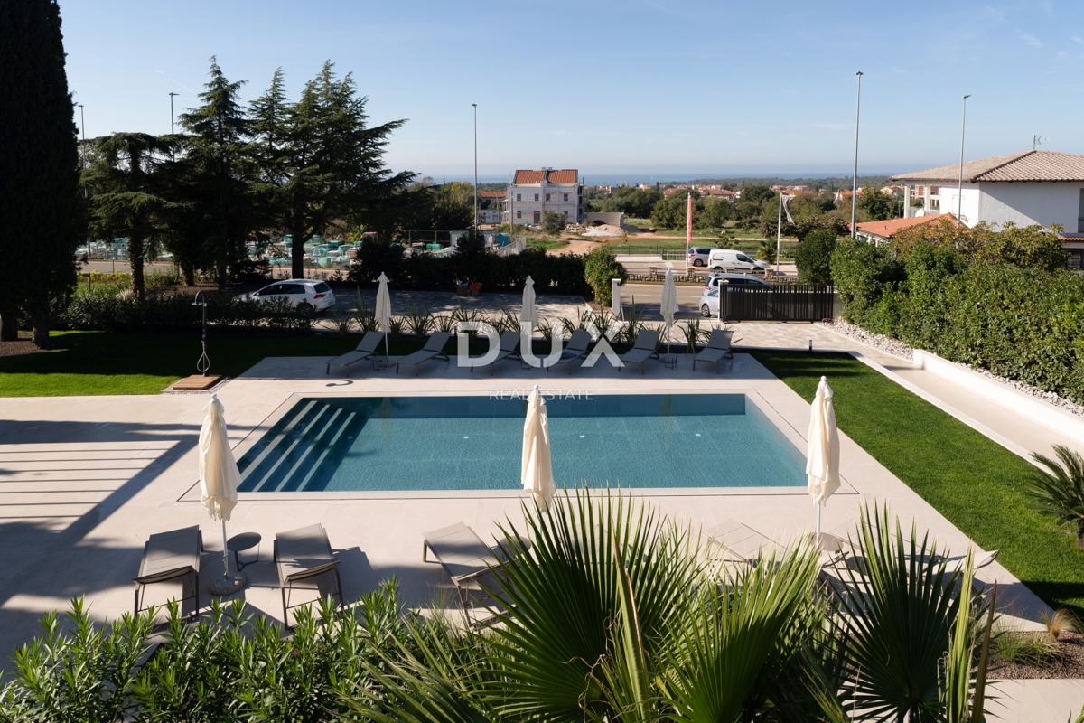 ISTRIA, PARENZO - Villa esclusiva, tre unità abitative, lusso in riva al mare