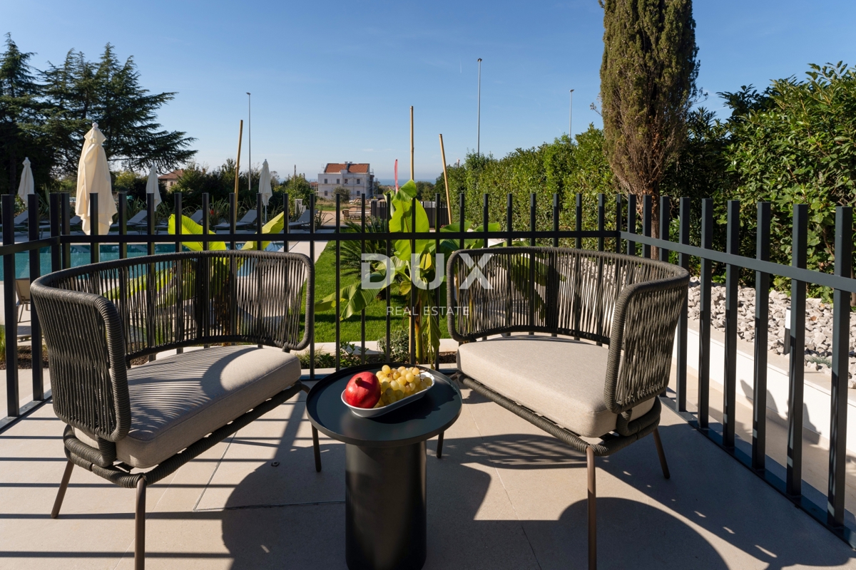 ISTRIA, PARENZO - Villa esclusiva, tre unità abitative, lusso in riva al mare