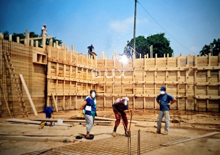 Locale commerciale Lovrečica, Umag, 547m2