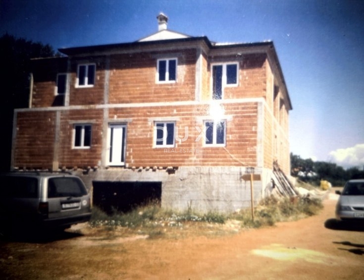 Locale commerciale Lovrečica, Umag, 547m2