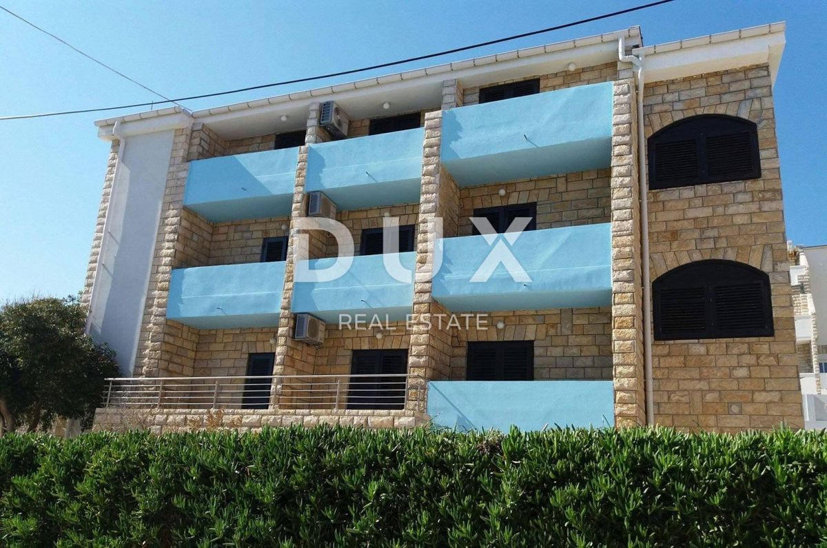 ISOLA DI PAG, PAG - Ampio hotel con accesso alla spiaggia