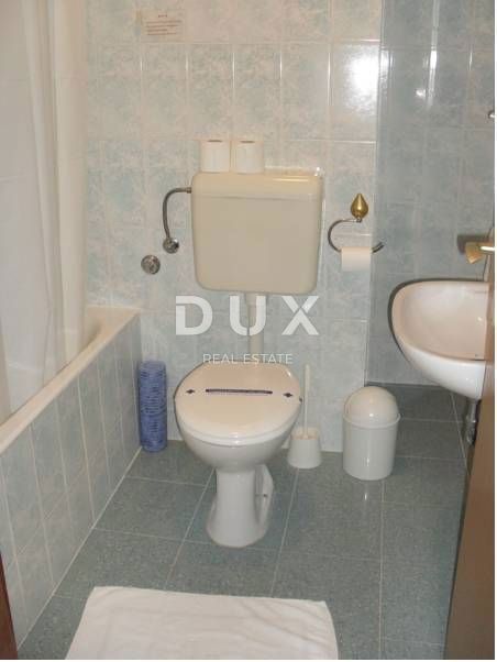 ISOLA DI PAG, PAG - Ampio hotel con accesso alla spiaggia