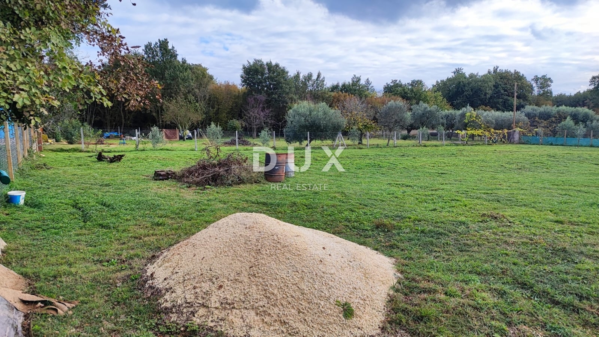 ISTRIA, VALTURA - Terreno agricolo di 1500m2 al confine con l'urbanizzazione!
