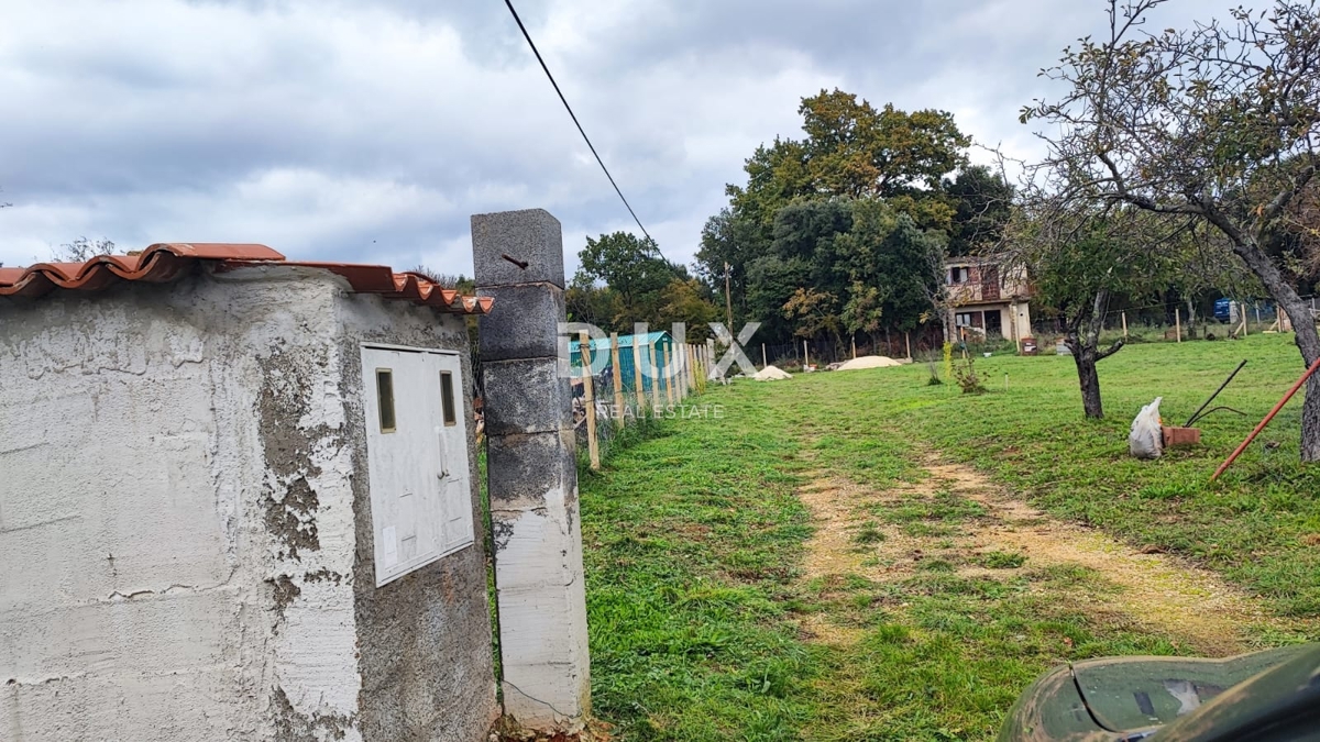 ISTRIA, VALTURA - Terreno agricolo di 1500m2 al confine con l'urbanizzazione!