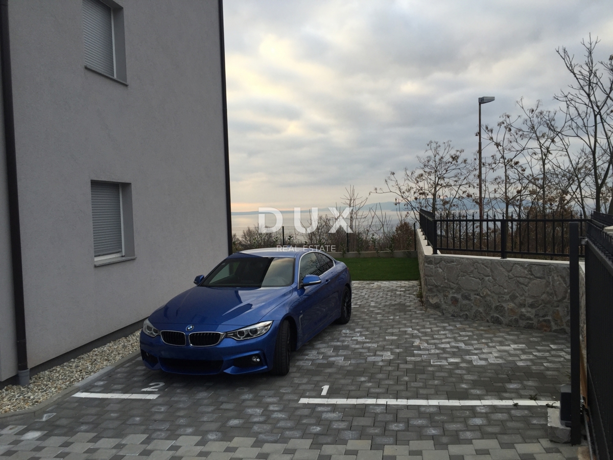 KASTAV, REŠETARI - appartamento 105m2 con vista mare aperta, 3 camere da letto + soggiorno, piano terra + giardino 200m2