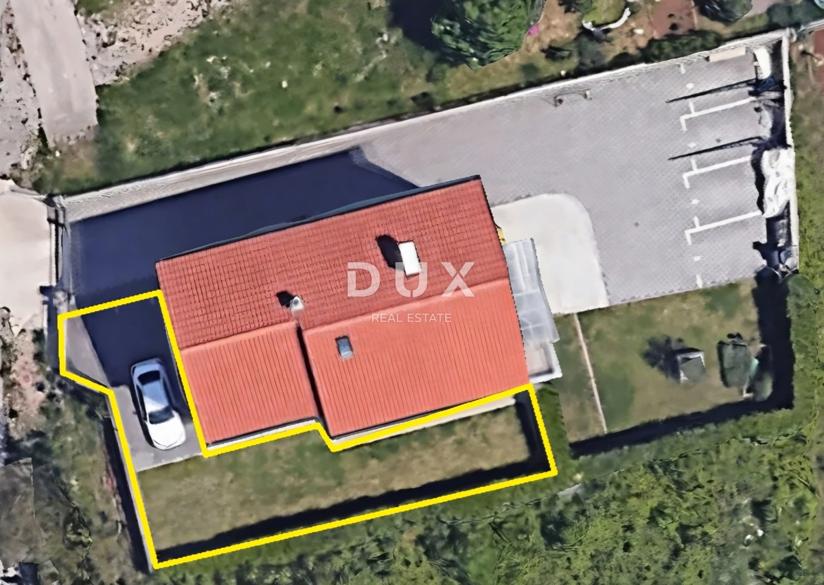 KASTAV, REŠETARI - appartamento 105m2 con vista mare aperta, 3 camere da letto + soggiorno, piano terra + giardino 200m2