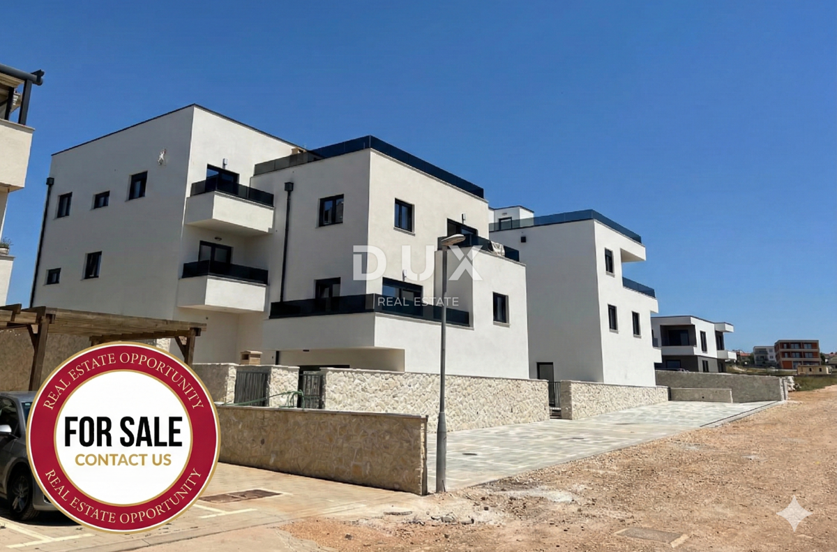 ISOLA DI PAG, POVLJANA - OCCASIONE! Appartamento di nuova costruzione in riva al mare!