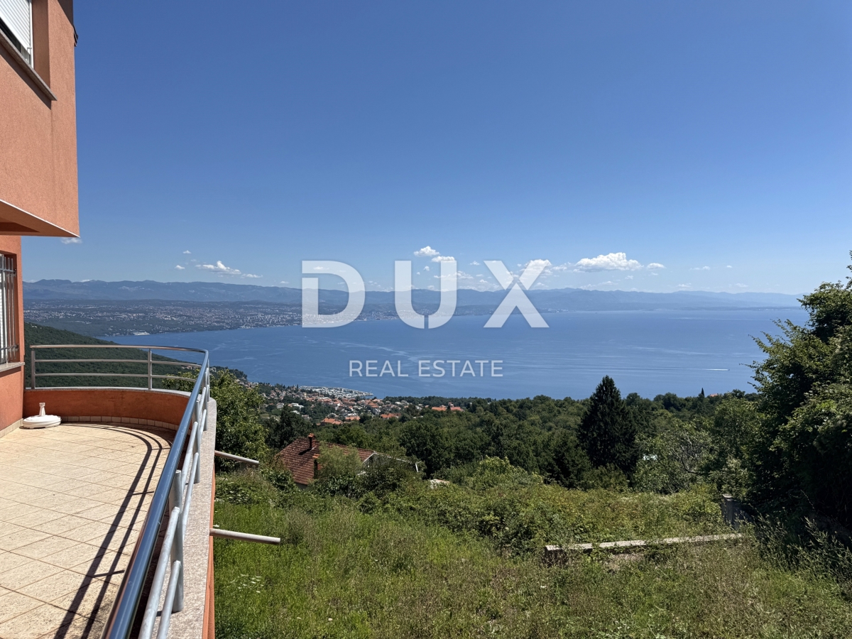 LOVRAN, DOBREĆ - Paradiso panoramico sopra il Quarnero - un appartamento che vi toglierà il fiato