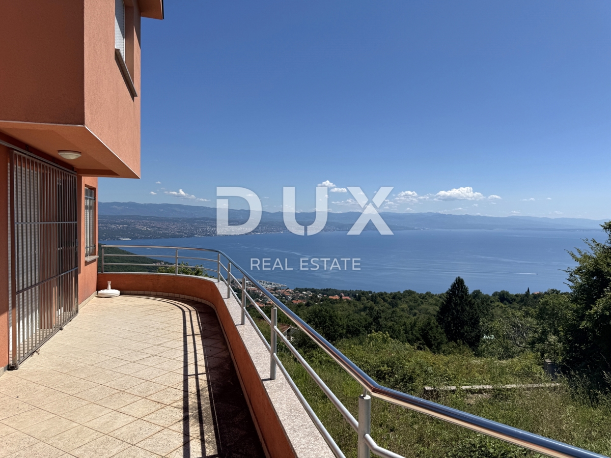 LOVRAN, DOBREĆ - Paradiso panoramico sopra il Quarnero - un appartamento che vi toglierà il fiato