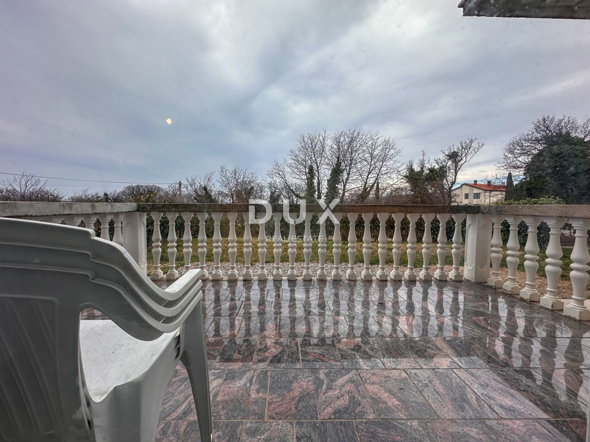 RIJEKA, KUKULJANOVO - 3 camere da letto arredate + soggiorno al piano terra con giardino di 356 m2