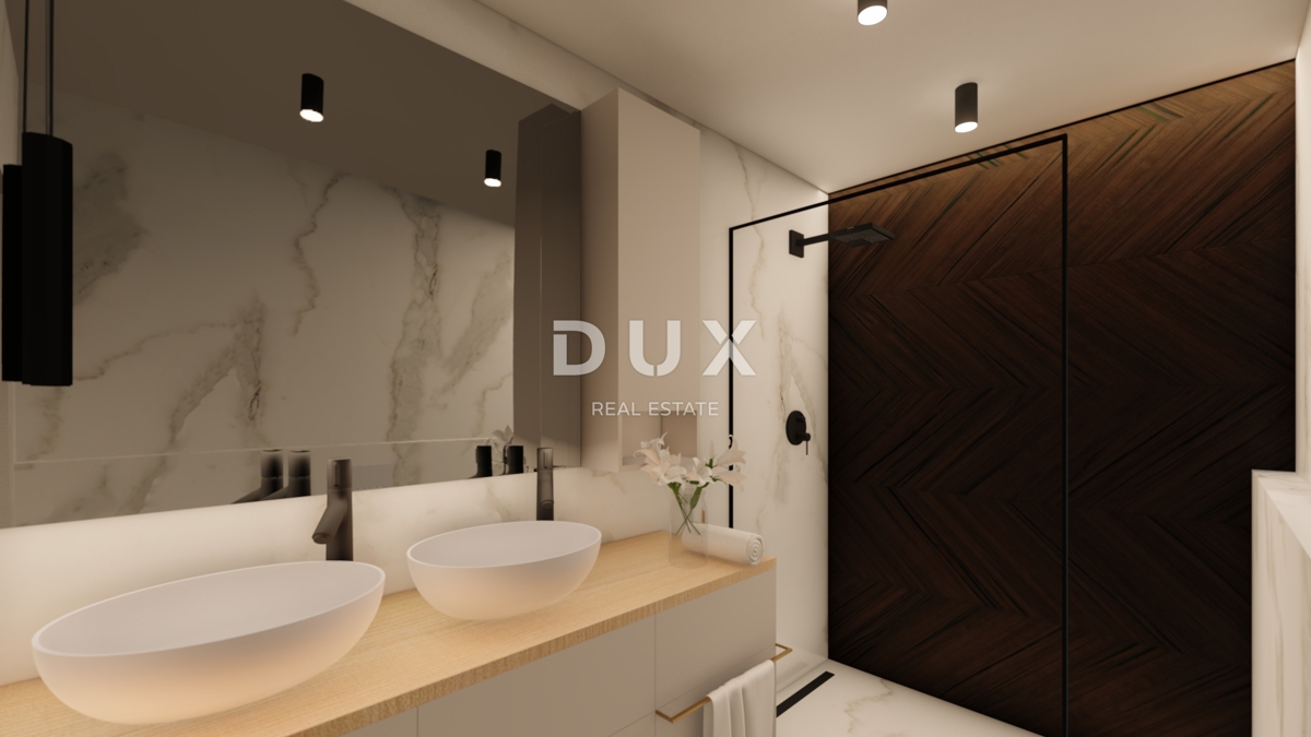 ISTRIA, PARENZO - Casa di lusso con piscina a pochi passi dal mare