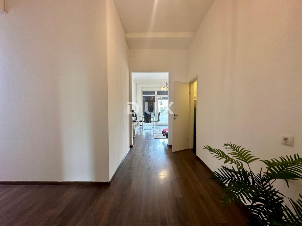 RIJEKA, SIRI CENTRO - Ampio appartamento ristrutturato in una posizione privilegiata.