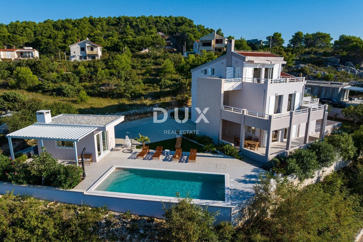 ZADAR, NOVIGRAD - Villa di lusso con vista panoramica sul mare