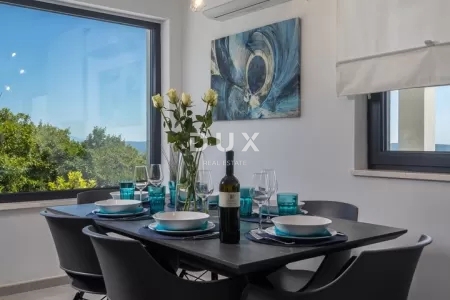 CRIKVNICA, ŠMRIKA - Villa di lusso con piscina e splendida vista sul mare