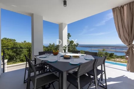CRIKVNICA, ŠMRIKA - Villa di lusso con piscina e splendida vista sul mare