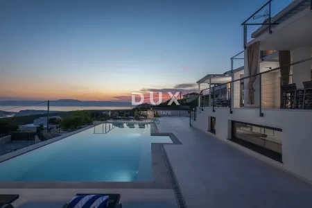 CRIKVNICA, ŠMRIKA - Villa di lusso con piscina e splendida vista sul mare