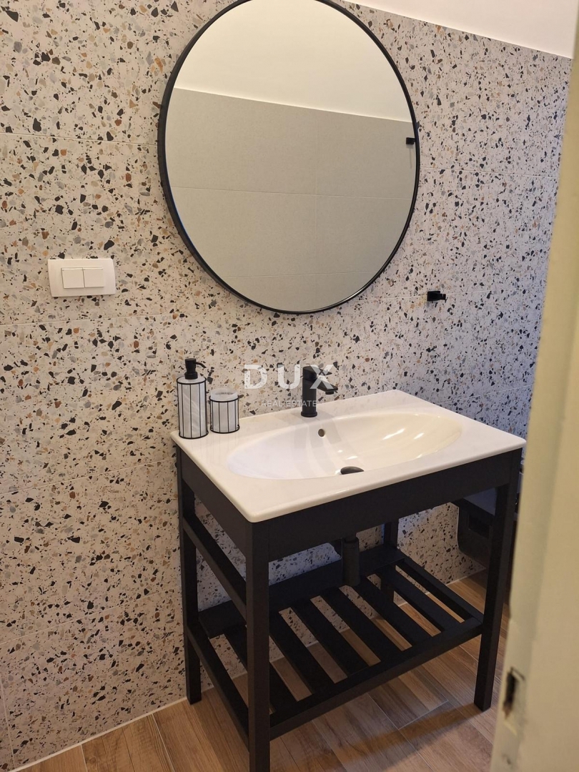 RIJEKA, CENTRO - appartamento con due camere da letto