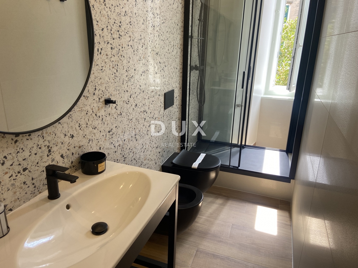 RIJEKA, CENTRO - appartamento con due camere da letto