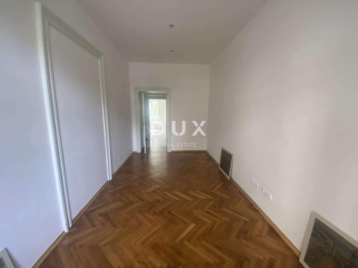 RIJEKA, CENTRO - appartamento con due camere da letto