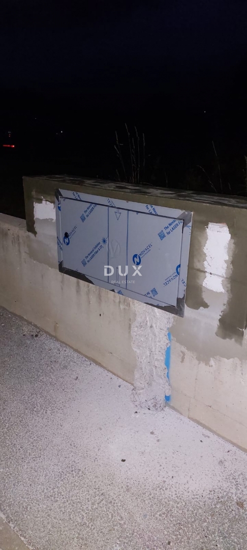 ISTRIA, KRNICA - Terreno edificabile con permesso di costruire per una casa + terreno agricolo!