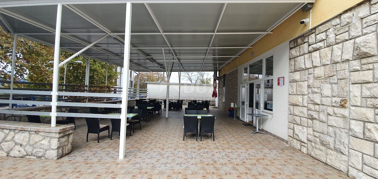 Locale commerciale Potpićan, Kršan, 148,65m2