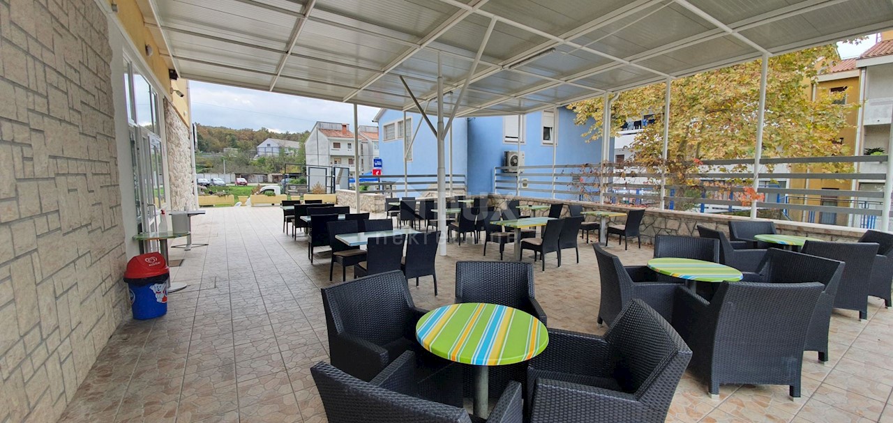 Locale commerciale Potpićan, Kršan, 148,65m2