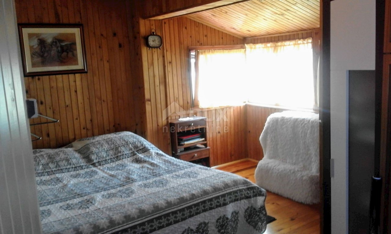ISTRIA - ROVIGNO, appartamento trilocale in vendita 58 m2