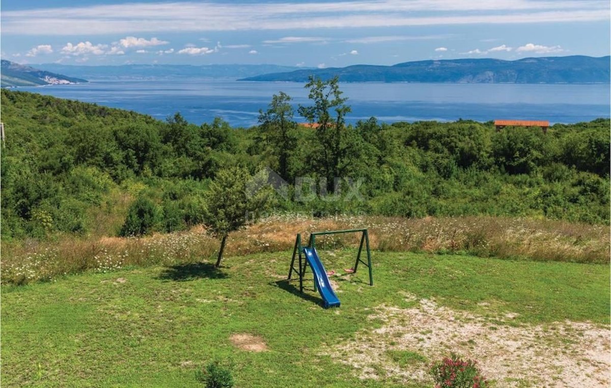 ISTRIA, RABAC - Casa con piscina e vista mare