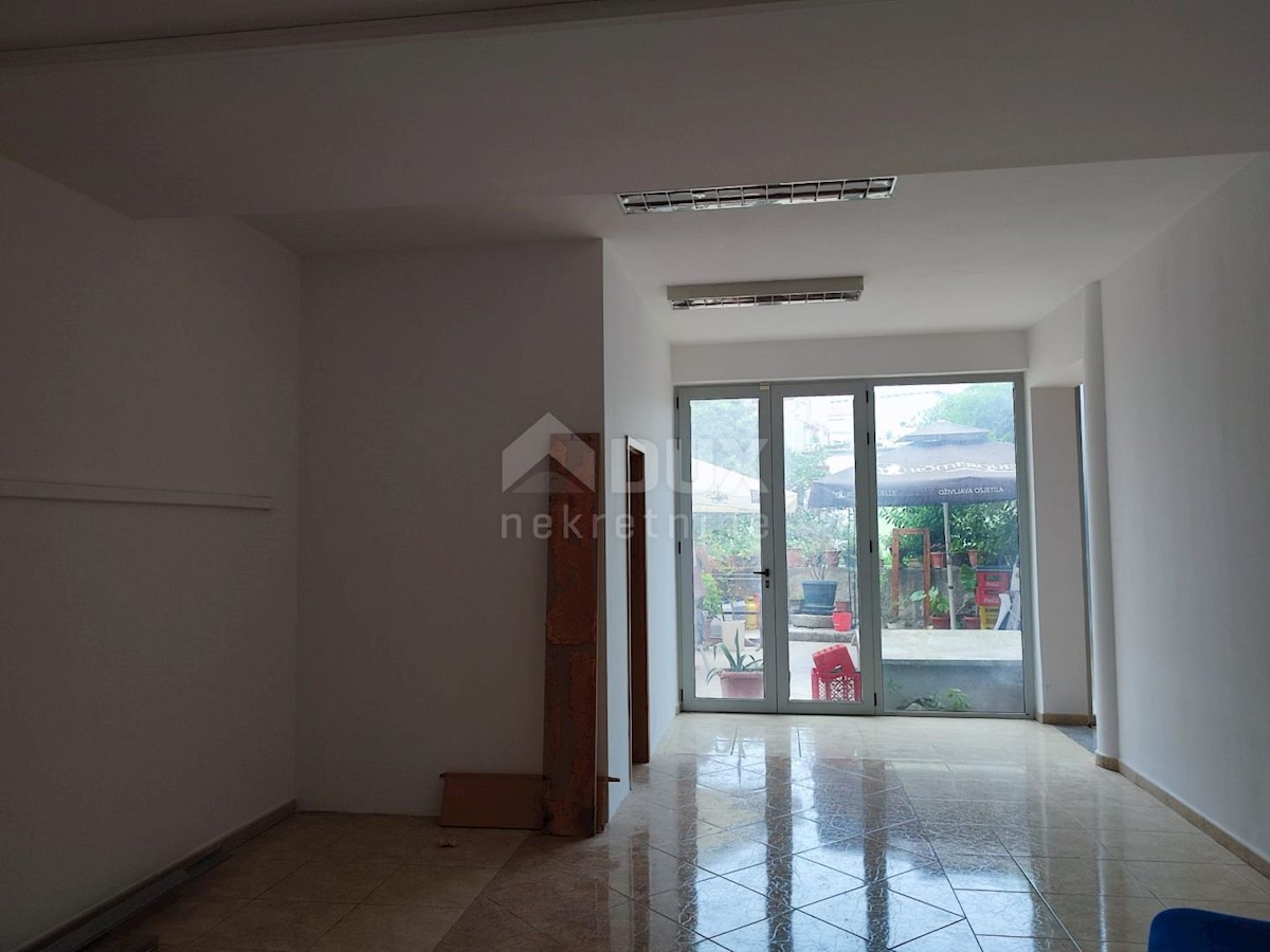 Locale commerciale Centar, Pula, 183,16m2