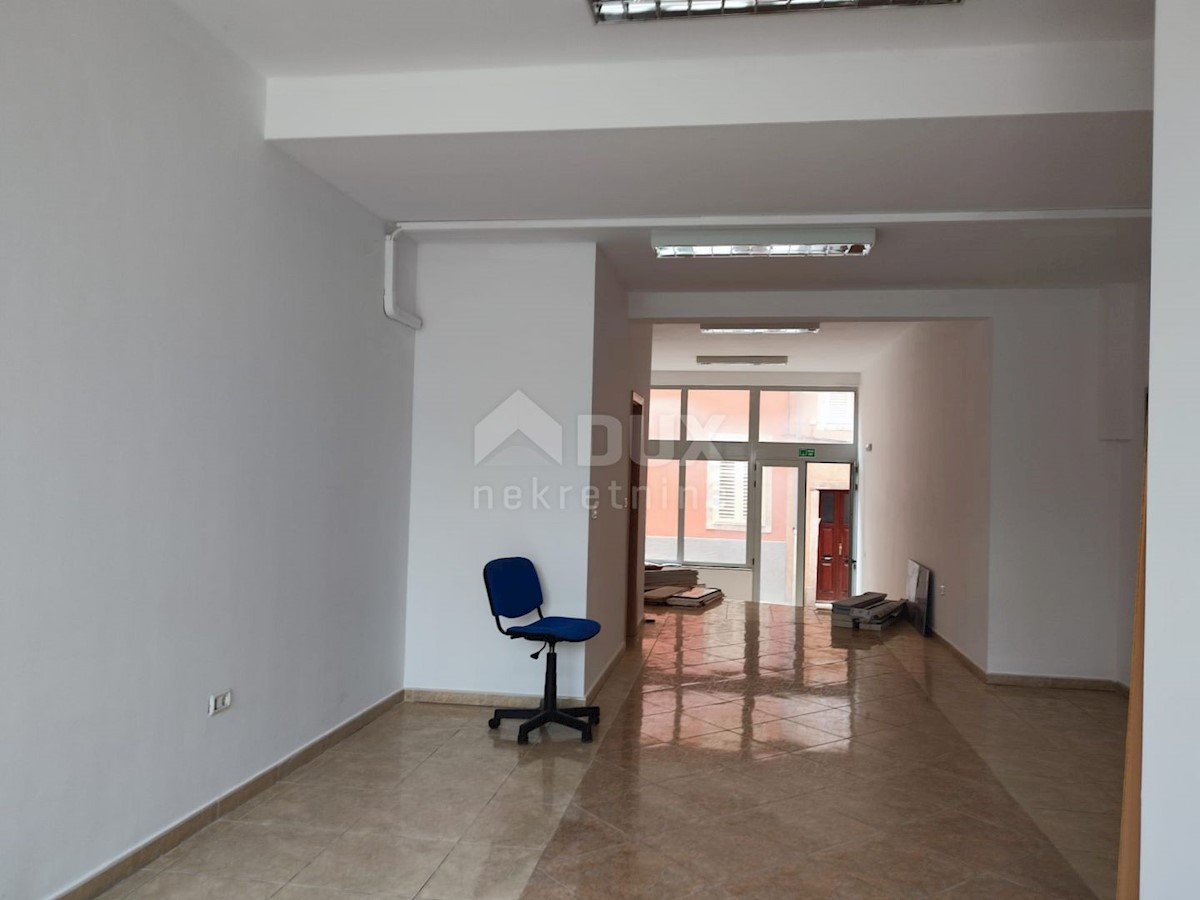 Locale commerciale Centar, Pula, 183,16m2