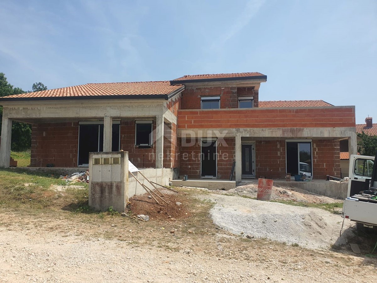 ISTRIA, POREČ - Casa moderna con piscina e vista mare