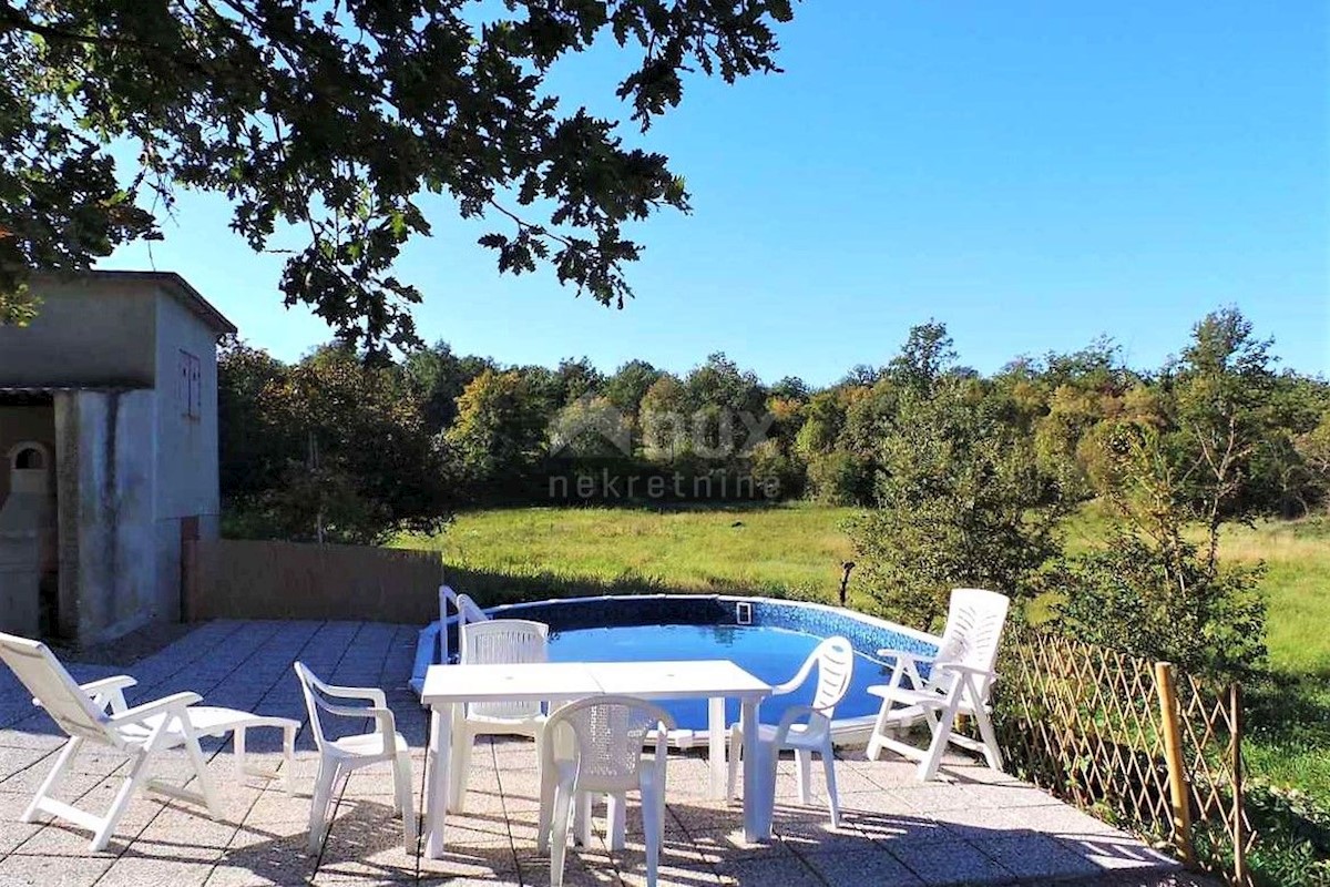 ISTRIA, LABIN - Casa con piscina e terreno spazioso