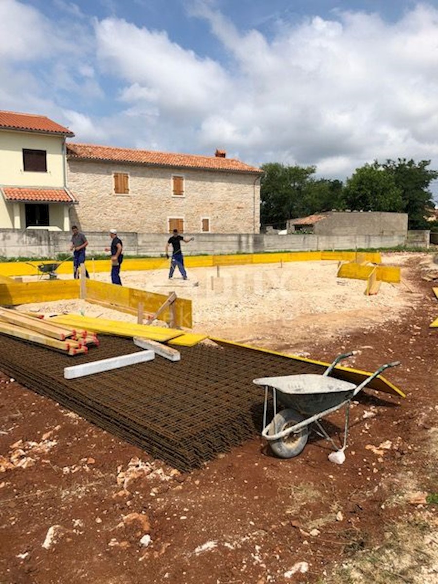 ISTRIA, ŠIŠAN - Villa contemporanea con piscina vicino al mare