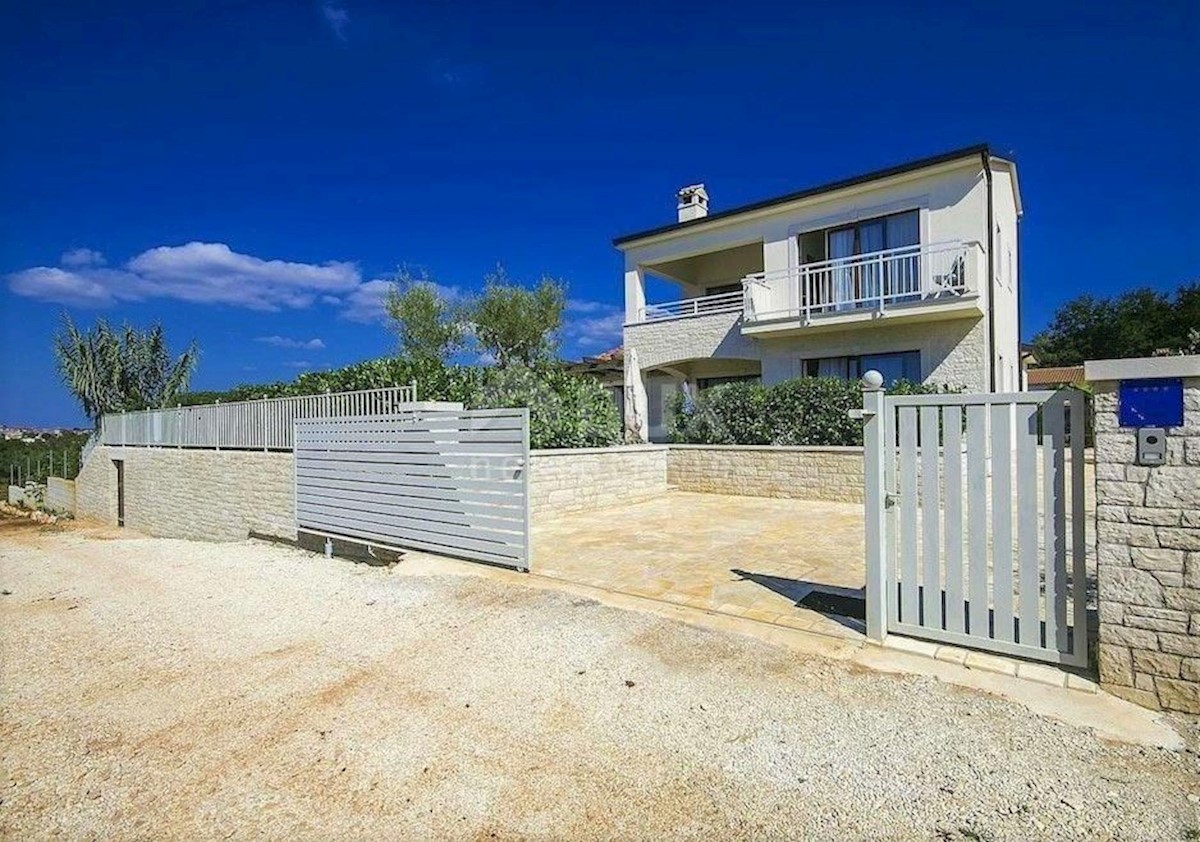 ISTRIA, VIŠNJAN - Una villa con vista panoramica