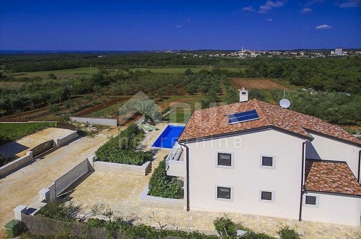 ISTRIA, VIŠNJAN - Una villa con vista panoramica