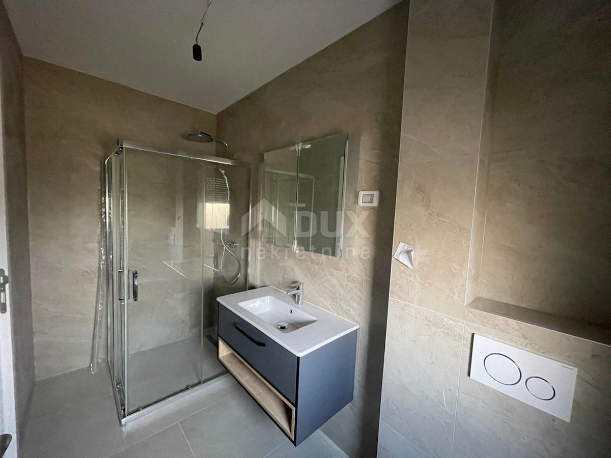 ISTRIA, MEDULIN - Nuovo edificio di lusso con piscina e vista mare!