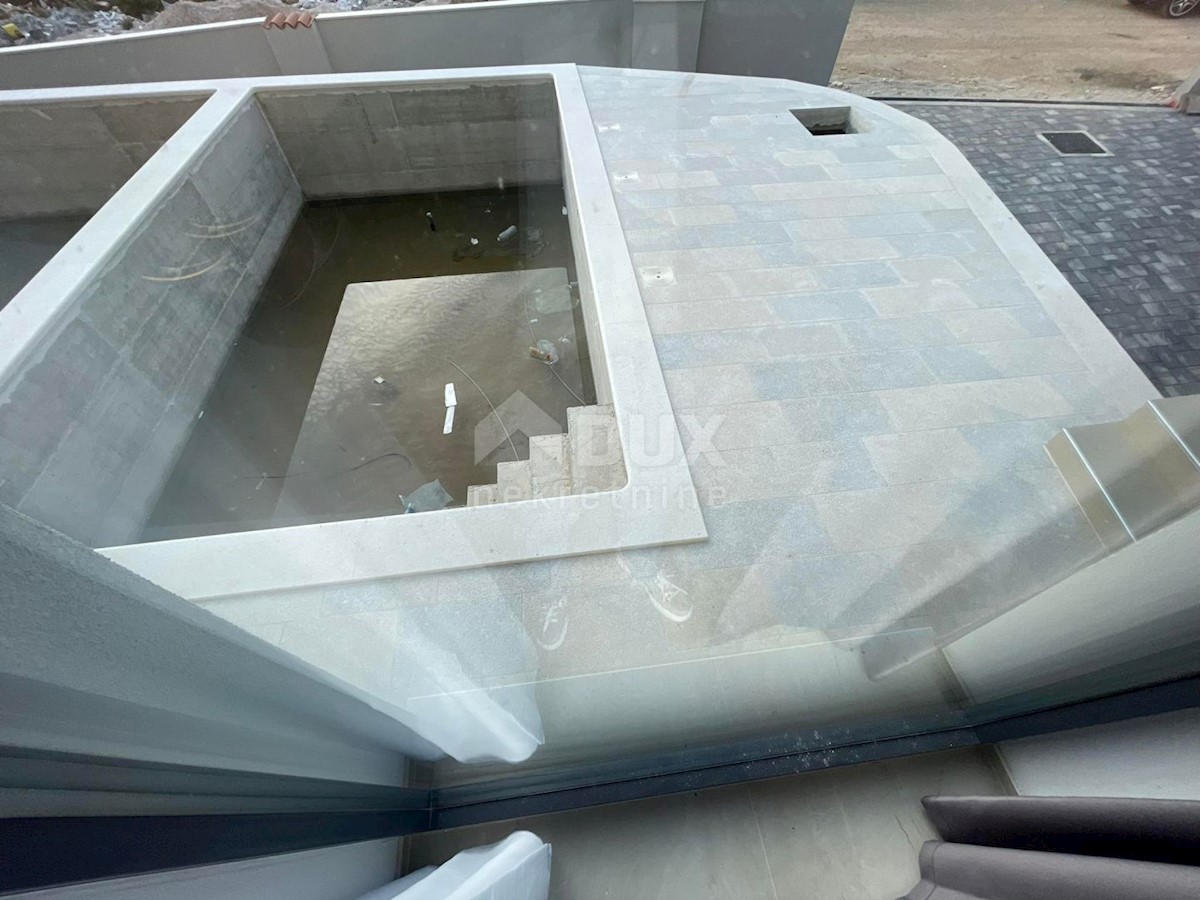 ISTRIA, MEDULIN - Nuovo edificio di lusso con piscina e vista mare!