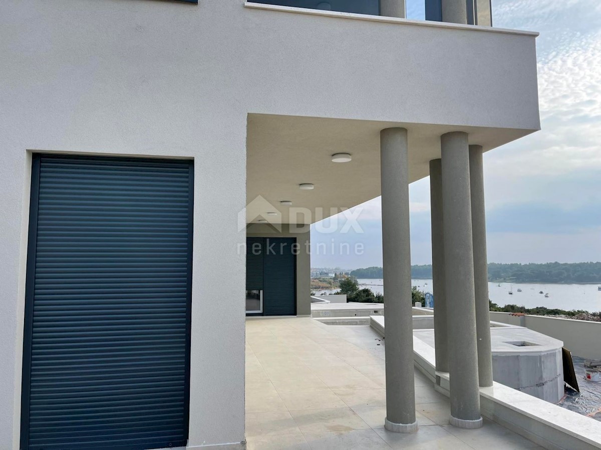 ISTRIA, MEDULIN - Nuovo edificio di lusso con piscina e vista mare!
