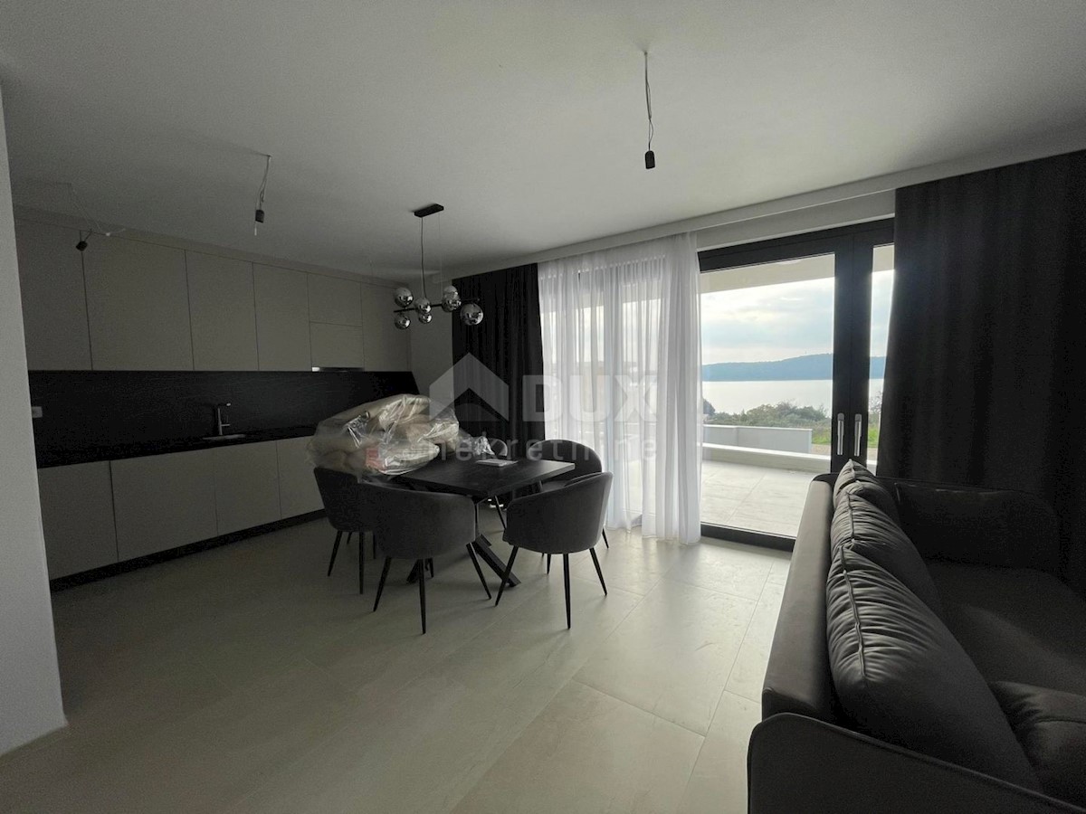 ISTRIA, MEDULIN - Nuovo edificio di lusso con piscina e vista mare!