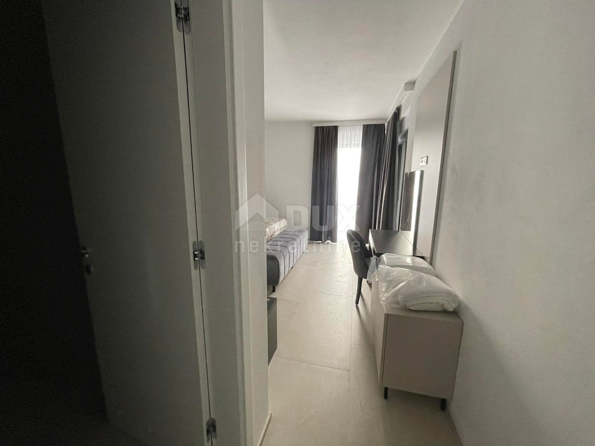 ISTRIA, MEDULIN - Nuovo edificio di lusso con piscina e vista mare!