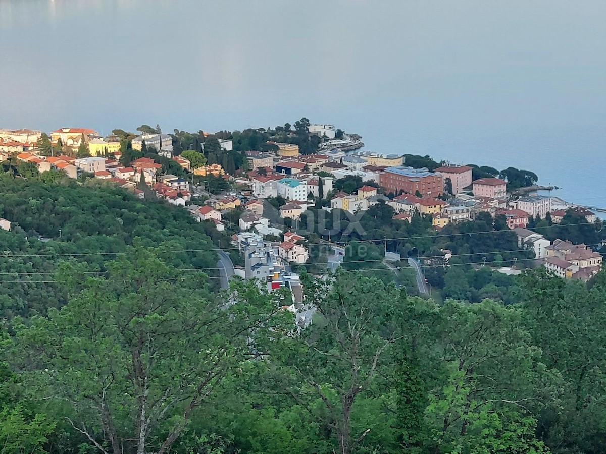 OPATIJA, KOLAVIĆI - terreno edificabile 1096m2 con un progetto per una villa con vista panoramica sul mare per una casa familiare/villa/casa in affitto - vacanza con piscina