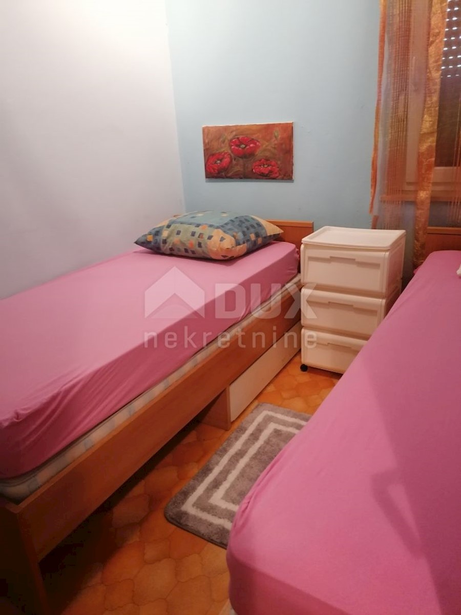 ISOLA DI KRK, DOBRINJ, HLAPA - casa con due appartamenti