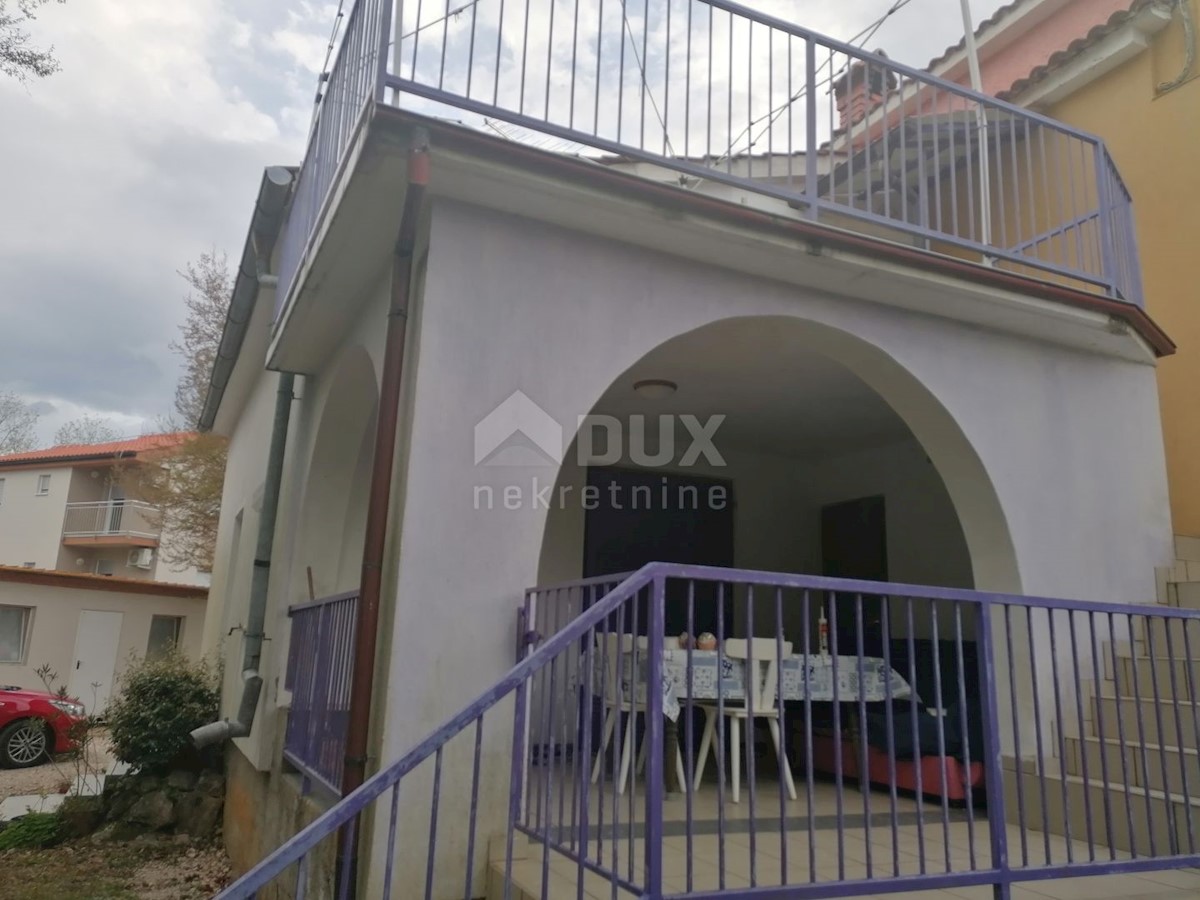 ISOLA DI KRK, DOBRINJ, HLAPA - casa con due appartamenti