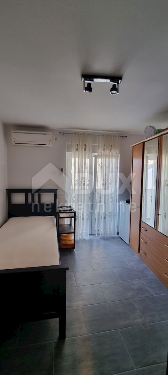 NOVI VINODOLSKI - casa in centro