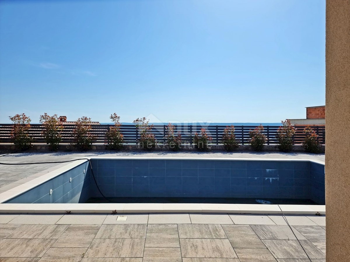 ISTRIA, RABAC - Casa con piscina e vista mare