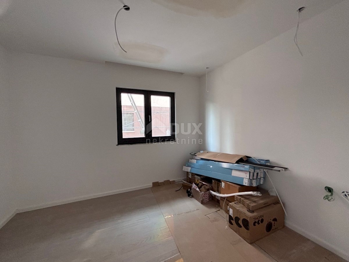 ZADAR, KOŽINO - Lussuoso appartamento con terrazza in una villa urbana S3
