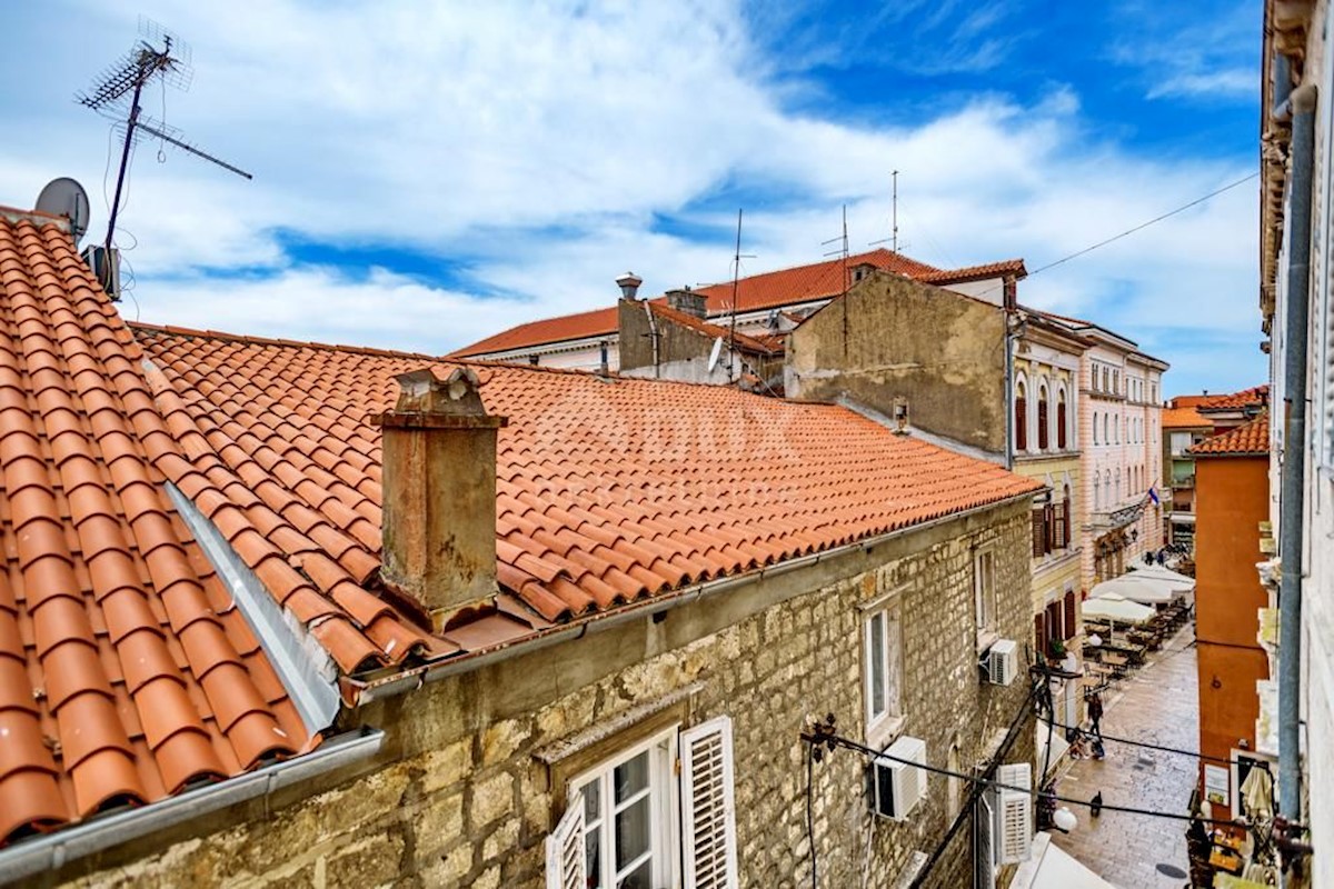 ZADAR, PENISOLA - Un appartamento con una firma artistica nel centro