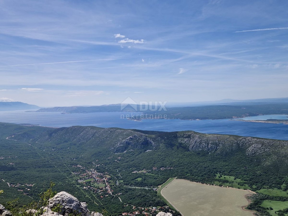 CRIKVENICA - Terreno per la costruzione di un impianto fotovoltaico/impianto sportivo-ricreativo/edificio turistico-sanitario