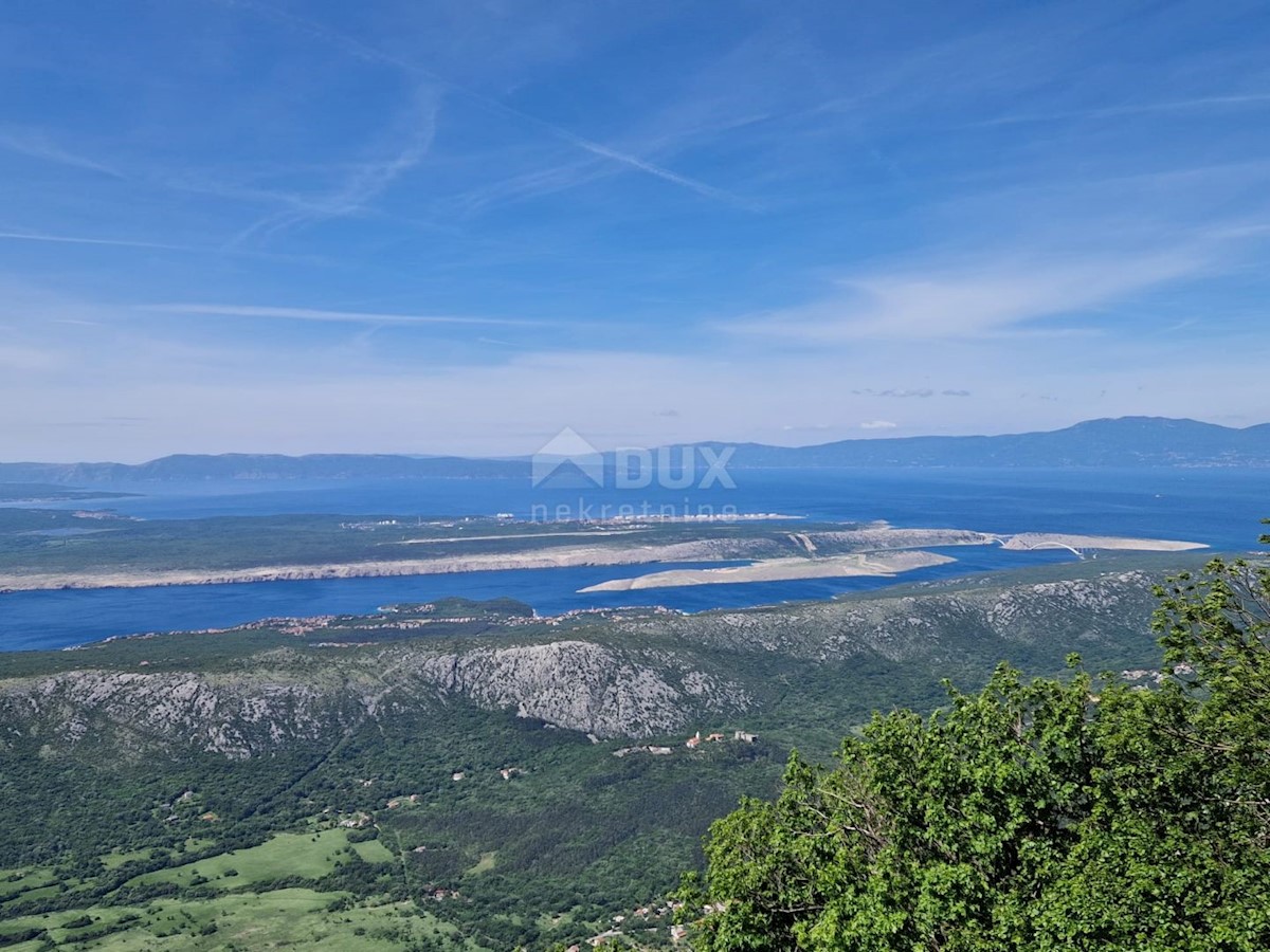 CRIKVENICA - Terreno per la costruzione di un impianto fotovoltaico/impianto sportivo-ricreativo/edificio turistico-sanitario